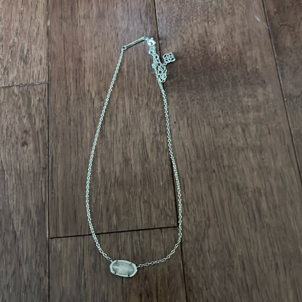 Rose quartz, Kendra Scott, neck necklace, worn once or twice great condition